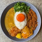 カレーのおじさま FISH - 月替わりカレーは毎月ぜひチャックしてください！