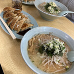 くるまやラーメン　 - 普段の食事風景