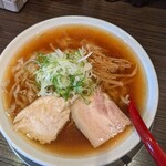 麺匠ぼんてん - 二種類のチャーシューと短冊切りのメンマ