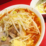 ラーメン二郎 - ラーメン半分＋ニンニク多め＋白ネギＳＫ