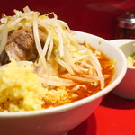ラーメン二郎 - ラーメン半分＋ニンニク多め＋白ネギＳＫ