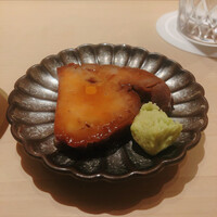 すが弥 - 鮟肝　味付けはすが弥風で甘辛く. これだけで日本酒が1合いけるかも.