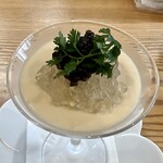 kitchen俊貴 - カリフラワーのムースとキャビア