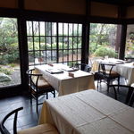 下鴨茶寮 - 美しい庭を見つつ