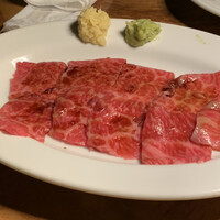 カルネジーオ イースト - 