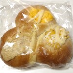 小麦の郷 - 料理写真:タマ･ツナ･コーン（105円）