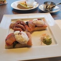 ポム・ダダン - 