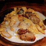 立飲・ビストロシン サンテ - 牡蠣のオムレツ