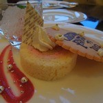 ドリーマーズ・ラウンジ - （2012/12月）アフタヌーンティーの3段プレート上段