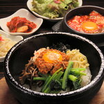 炭火焼肉・韓国料理 KollaBo - 