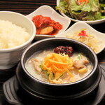 炭火焼肉・韓国料理 KollaBo - 