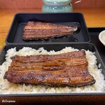 かわ広 - 蒲焼とごはんが別々に供されます