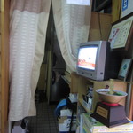 中華そば屋 伊藤 - カウンター席からの店内