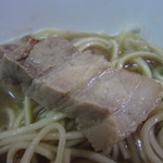 中華そば屋 伊藤 - チャーシューＵＰ