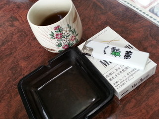 Dongurihausu - お茶