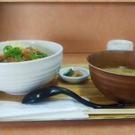 小さな食堂 ヒロ - 豚丼 (税込)600円 ※正面から (2022.01.25)