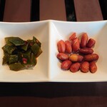千里香 - 前菜の茹でピーナッツと茎昆布の辛味和え