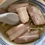 麺屋 ざくろ - 喜多方肉そば　白じょうゆ　900円