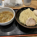 麺屋 睡蓮 - 味玉つけ麺300g、970円