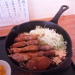 伝説のトンテキ並200ｇ（780円）