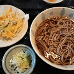 丸甚そば - 寒かったので暖かいお蕎麦を