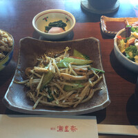 横浜瀬里奈 ステーキドーム - Bランチ(焼野菜 ガーリックライス) 横浜瀬里奈 ステーキドーム - Bランチ(焼野菜 ガーリックライス)