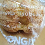 Donguri - お母さんのシュークリーム145円税込ですってぇ〜♪