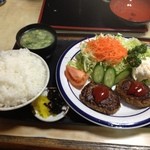 福栄食堂 - ハンバーグ定食740円