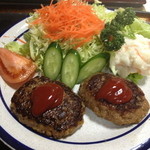 福栄食堂 - サラダの量ハンパない!