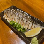 Nama Tsukune Genya - 大人気炙りしめ鯖！脂が乗っていてとてもお酒が進みます！