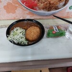 駅そば そば・うどん八起家 - カレーそば＋コロッケ　お稲荷さん