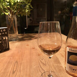 L’Espérance - シチリアのロゼ。チーズのような酵母感のある香りに反し、素晴らしく華やかな飲み口！ロゼは何にでも合いますねえ。