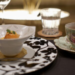 トゥ・ラ・ジョア イズム - 