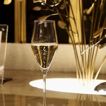 トゥ・ラ・ジョア イズム - 