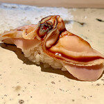 菊鮨 - ⑧蛤〜九十九里の蛤は大きくて味が濃い。このビジュアルはもはや芸術品(*^^*)