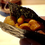 菊鮨 - ⑪馬糞雲丹〜色鮮やかで綺麗な馬糞雲丹。