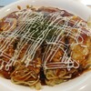 お好み焼き たけとんぼ - マヨネーズは自分でかけます。