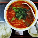 天然居 - 麻辣牛肉ハーラー麺定食