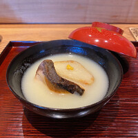 京味 もと井 - ぶりと海老芋の唐揚げ 白味噌仕立て