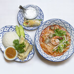 Tom Yum Ramen & Thai Chicken Rice Set