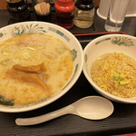 Hidaka ya - Aセット　とんこつラーメン　半チャーハン