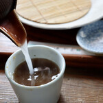 遊登里庵 - お湯にそば粉を溶いた蕎麦湯