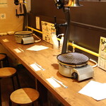 鳥しゃちょー - カウンター席！！1人焼肉も歓迎です！！