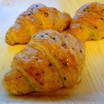 パン工房・夢雲 - ●ミニクロワッサンごま@40