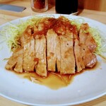 いづみや - ロース生姜焼き 750円