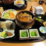 まるや本店 - まるひつまぶし（お吸い物付き）　サラダセット　2,760円
      
      
      