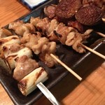 鳥勢 - 焼き鳥、焼きトンの塩