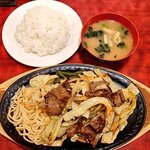 レストラン ヒロ - 牛肉のオイル焼きセット