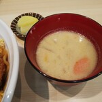 とんかつ檍のカレー屋 いっぺこっぺ - 豚汁&お新香