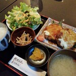 全席個室 肉と海鮮 居酒屋 越後波家 - ハンバーグ定食